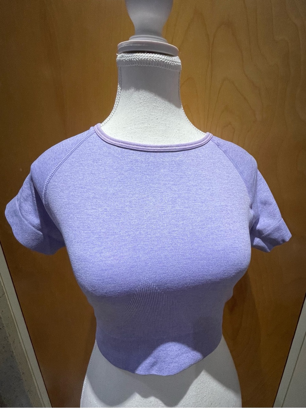 Gap Fit crop top size M - Picture 3 of 5